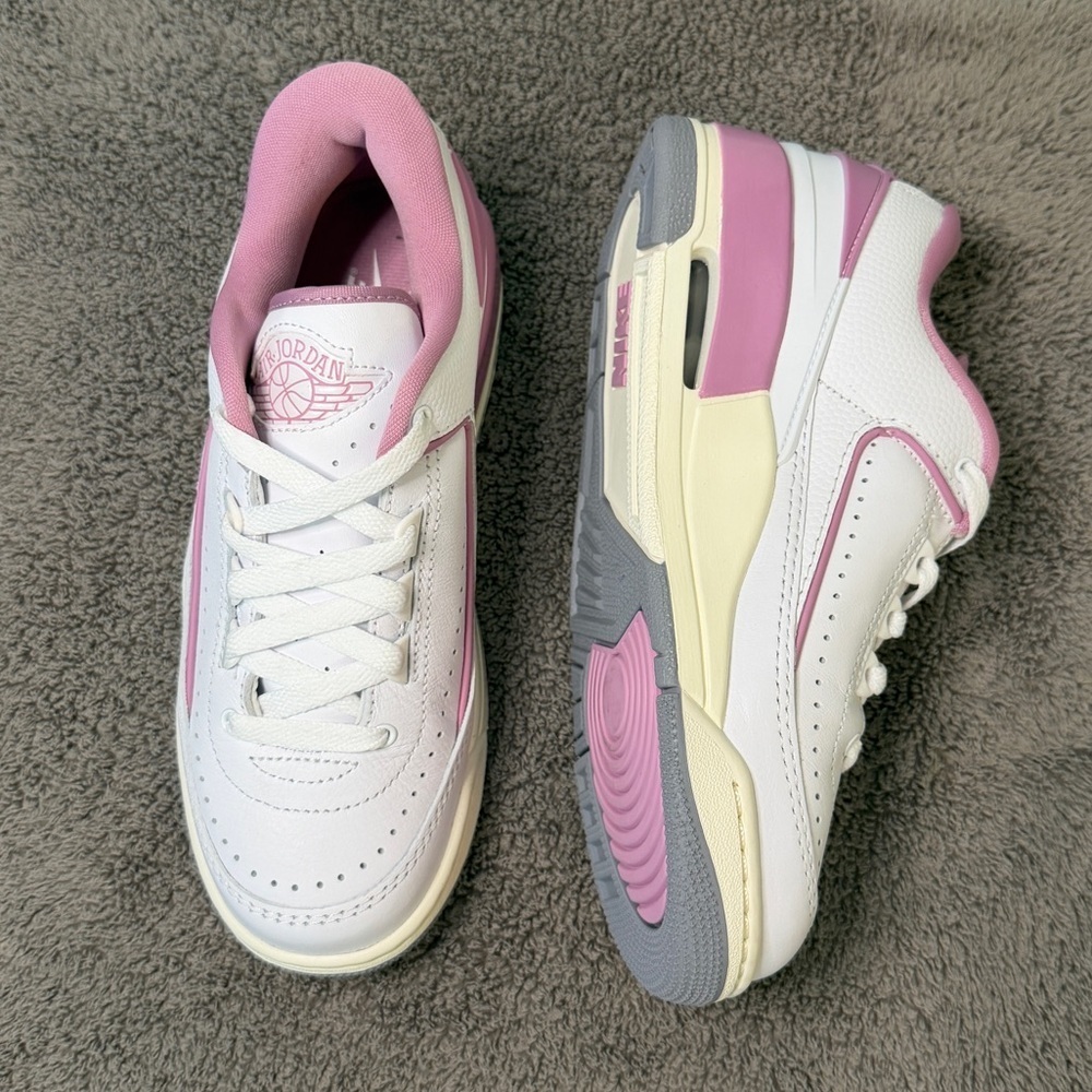 Jordan 2/3
Brand new
Womens - Picture 3 of 7